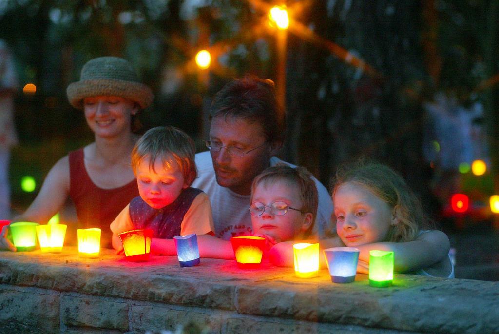 1000 Lichter auf den Rosentagen